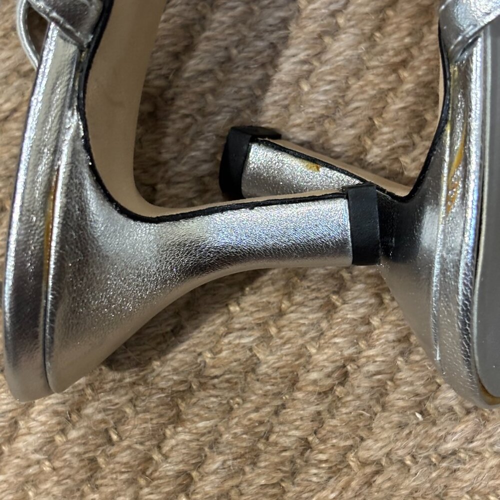 Vaneli Women's Martey Silver Slingback Sandal - Picture 5 of 16